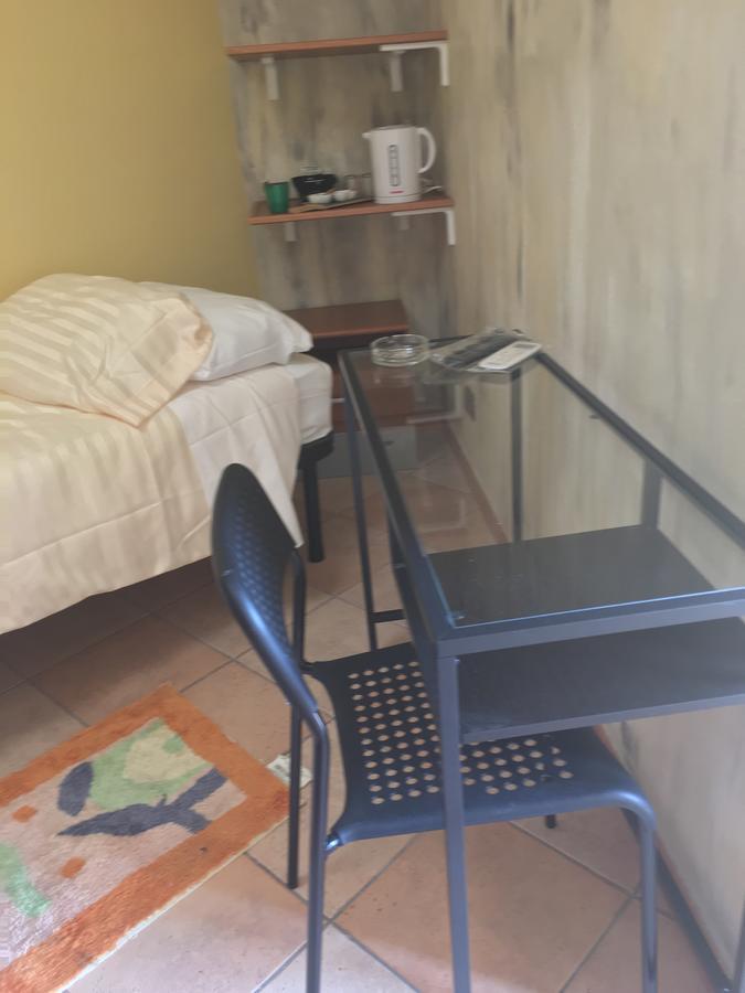B & B La Guesthouse 포이리노 외부 사진