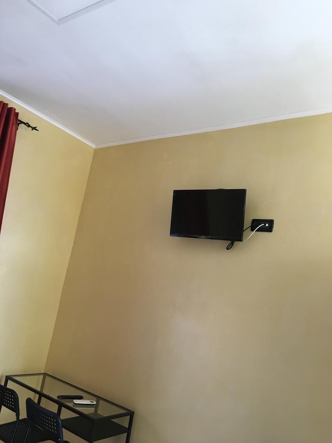 B & B La Guesthouse 포이리노 외부 사진