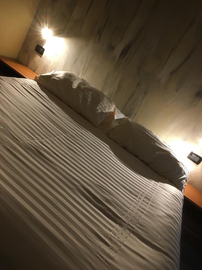 B & B La Guesthouse 포이리노 외부 사진